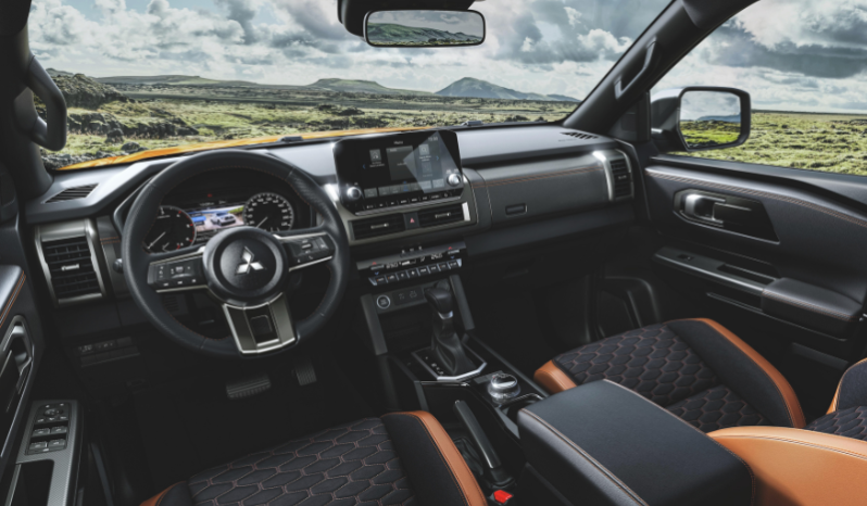 
								Mitsubishi L200 Triton DC full									