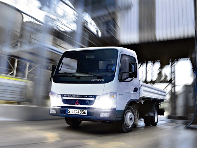 Fuso Canter FE84