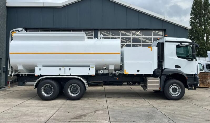 
								Mercedes Arocs 3340 full									