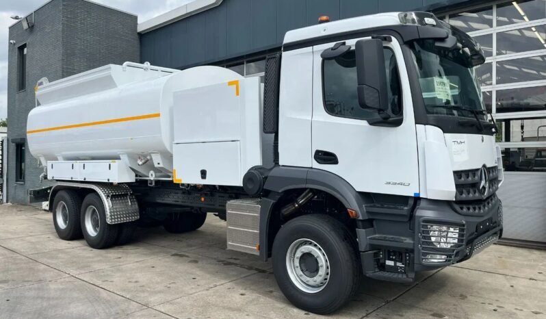 
								Mercedes Arocs 3340 full									